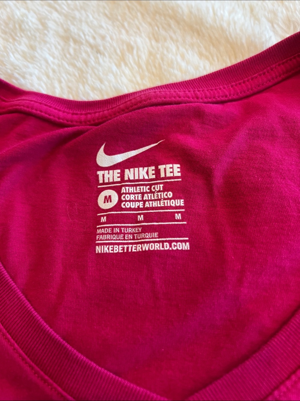 Nike V-Neck T-Shirt Womens medium Magenta Athletic Cut Short Sleeve Tee - Picture 3 of 6